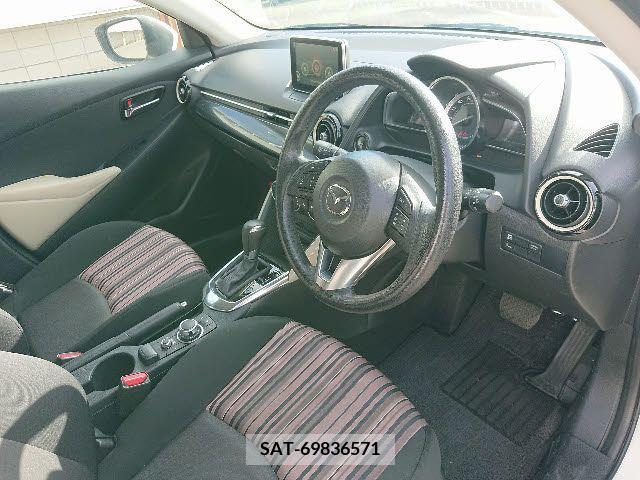 Mazda DEMIO 2015-07 206651-9
