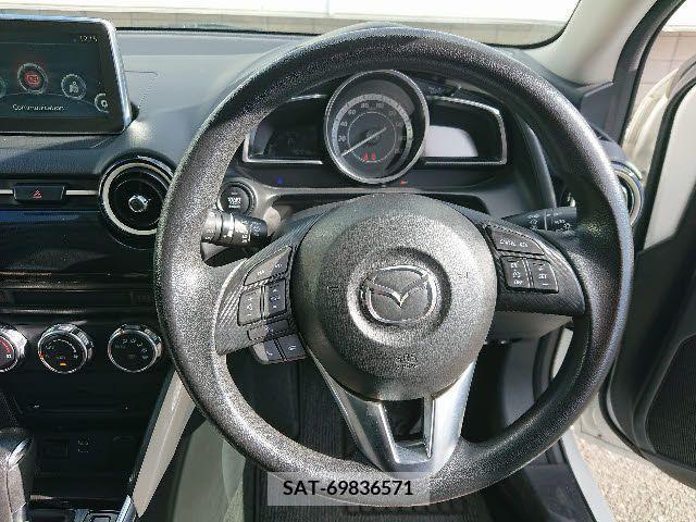 Mazda DEMIO 2015-07 206651-7