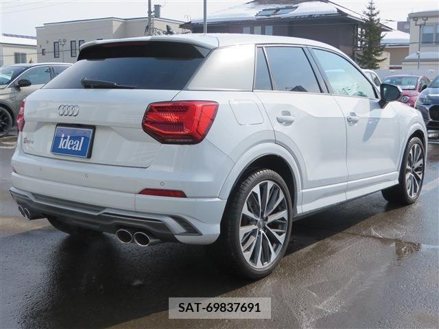 Audi SQ2 2019-12 318022-7