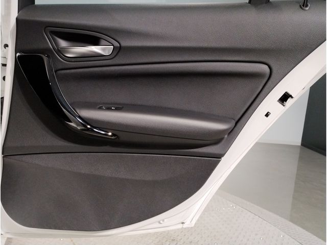 Bmw 1 SERIES 2017-01 27158-26