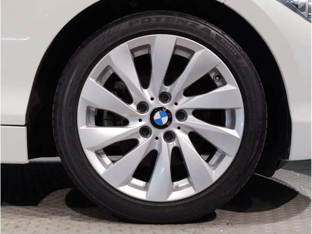 Bmw 1 SERIES 2017-01 27158-27