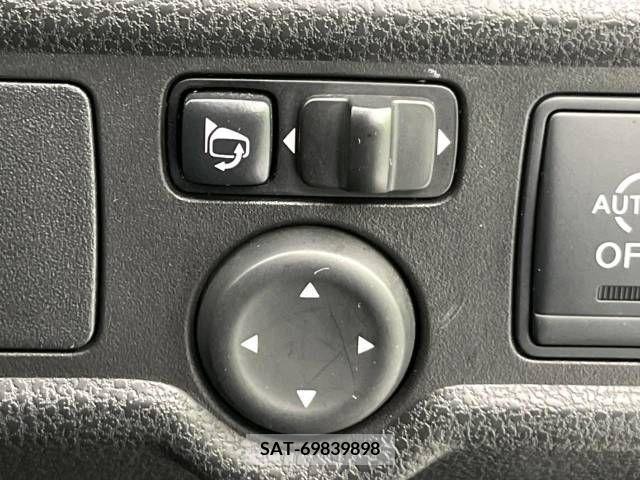 Nissan NOTE 2012-09 381601-6