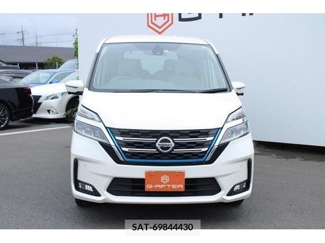 Nissan SERENA 2019-08 352132-5