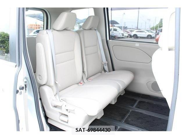 Nissan SERENA 2019-08 352132-15