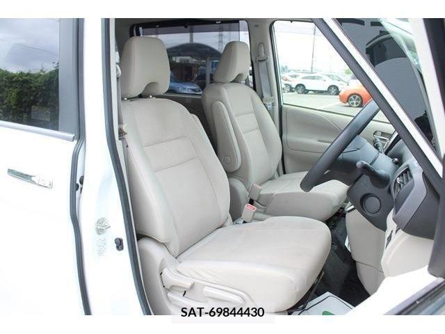 Nissan SERENA 2019-08 352132-14