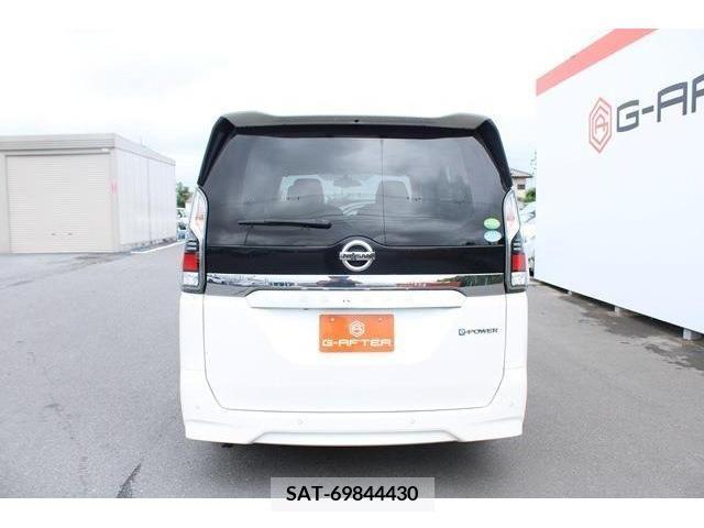 Nissan SERENA 2019-08 352132-7