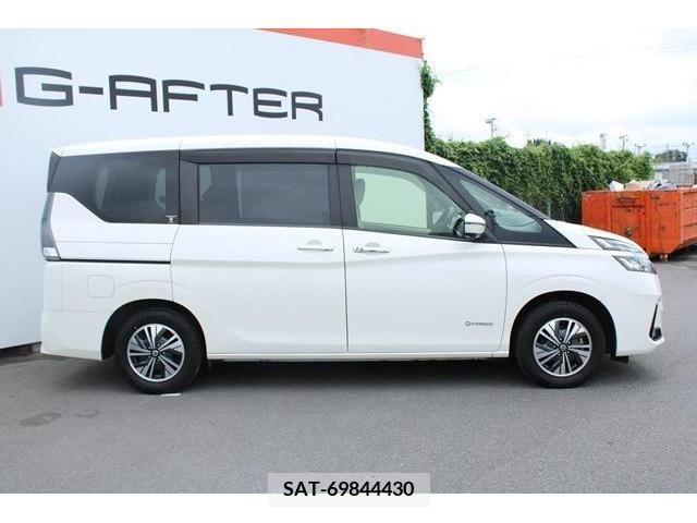Nissan SERENA 2019-08 352132-6