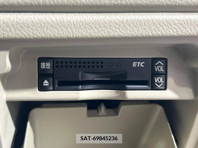 Toyota NOAH 2009-11 335323-5