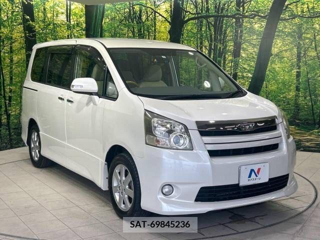 Toyota NOAH 2009-11 335323-16