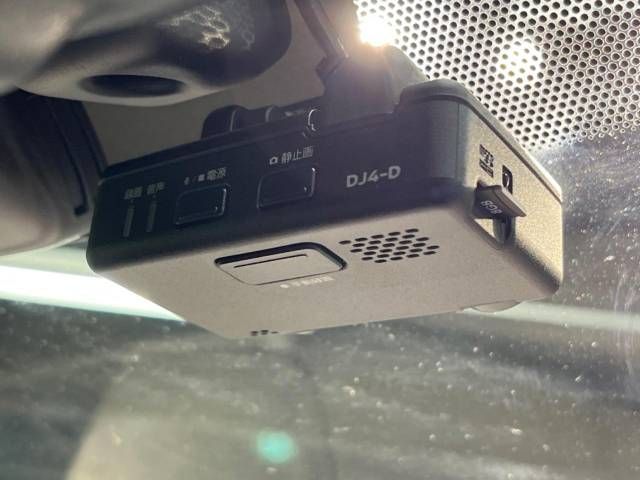 Nissan NOTE 2018-11 9781-5