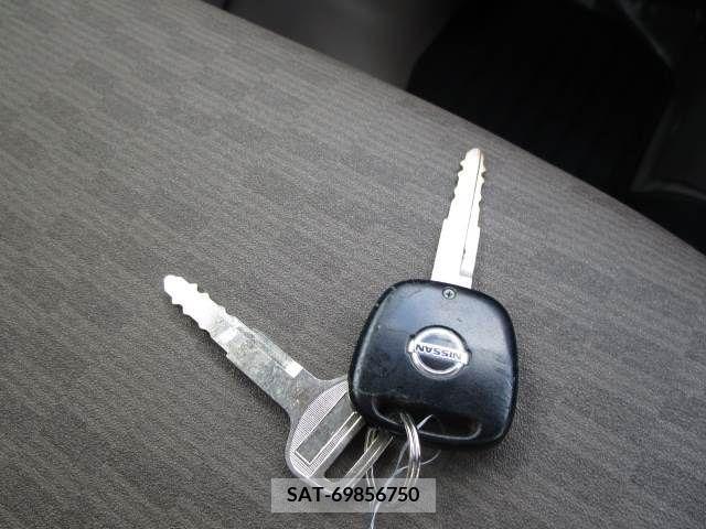 Nissan CLIPPER 2018-05 393006-21