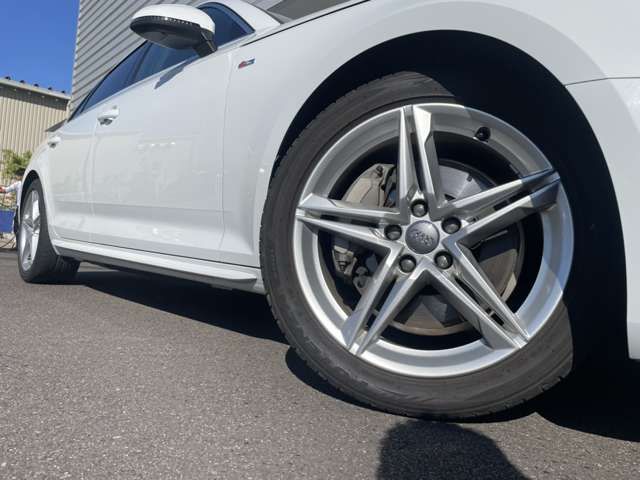 Audi A4 2018-06 20019-6