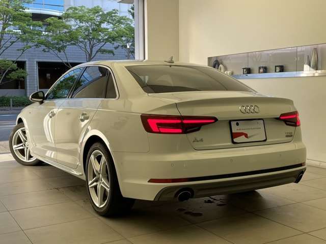Audi A4 2018-06 20019-5