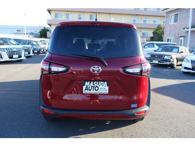 Toyota SIENTA 2022-06 189967-5