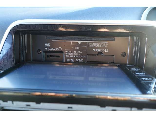 Toyota SIENTA 2022-06 189967-17