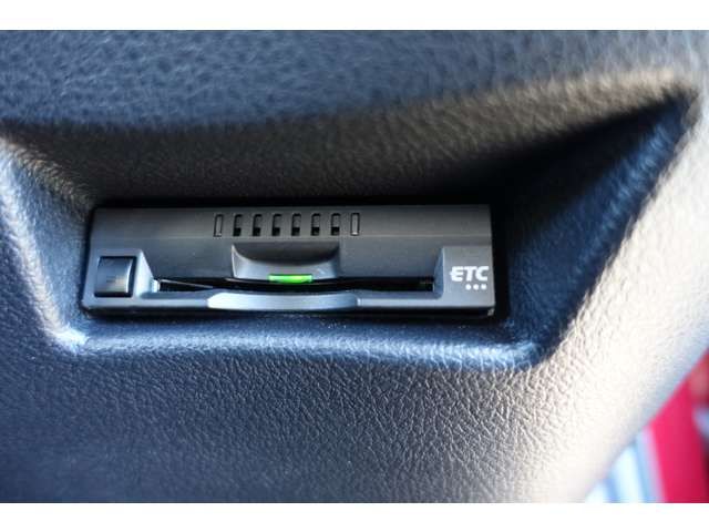 Toyota SIENTA 2022-06 189967-16