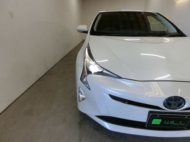Toyota PRIUS 2018-03 3757-19