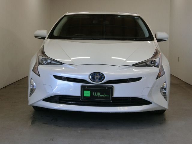 Toyota PRIUS 2018-03 3757-1