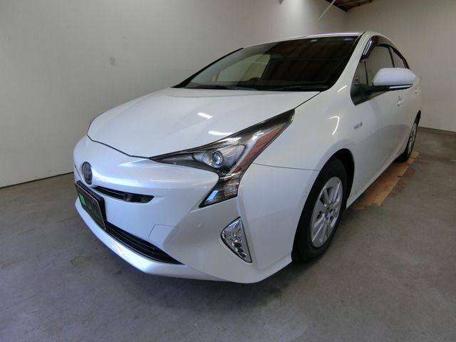 Toyota PRIUS 2018-03 3757-10