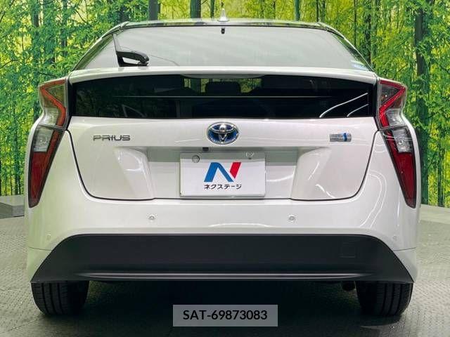 Toyota PRIUS 2017-10 282202-15