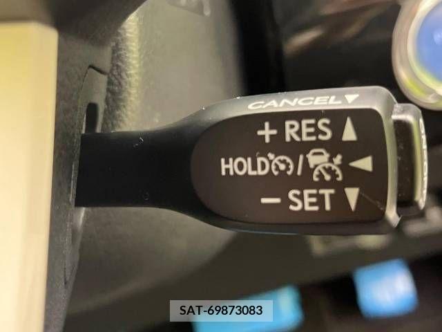 Toyota PRIUS 2017-10 282202-4