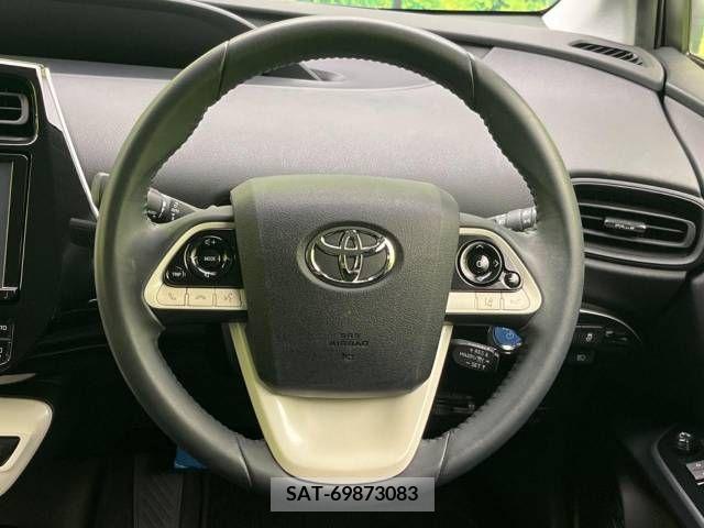 Toyota PRIUS 2017-10 282202-11