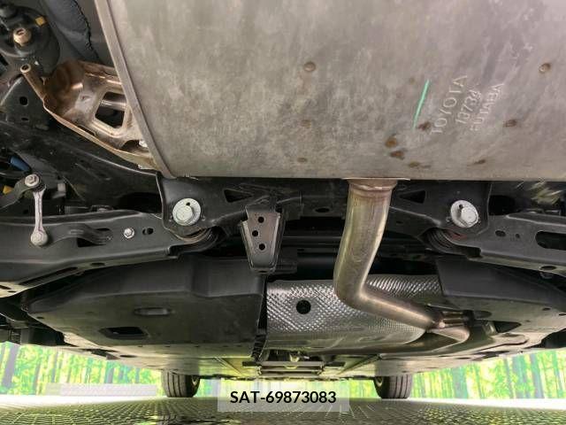 Toyota PRIUS 2017-10 282202-19