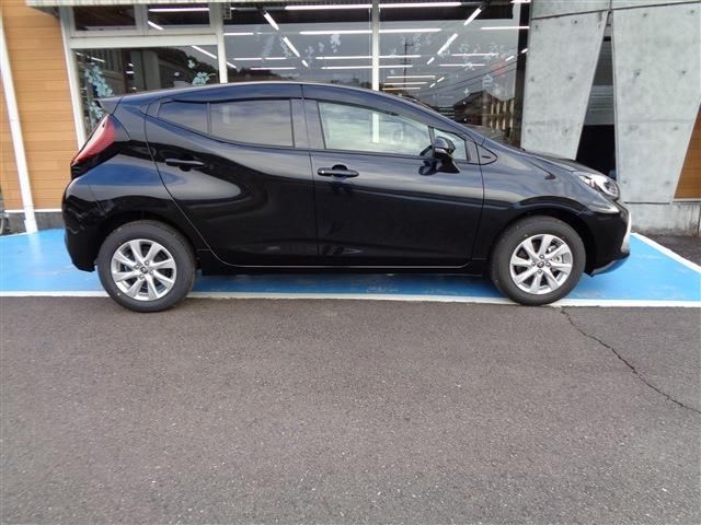 Toyota AQUA 2023-11 182018-5