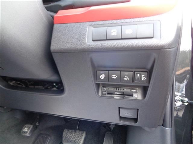 Toyota AQUA 2023-11 182018-13