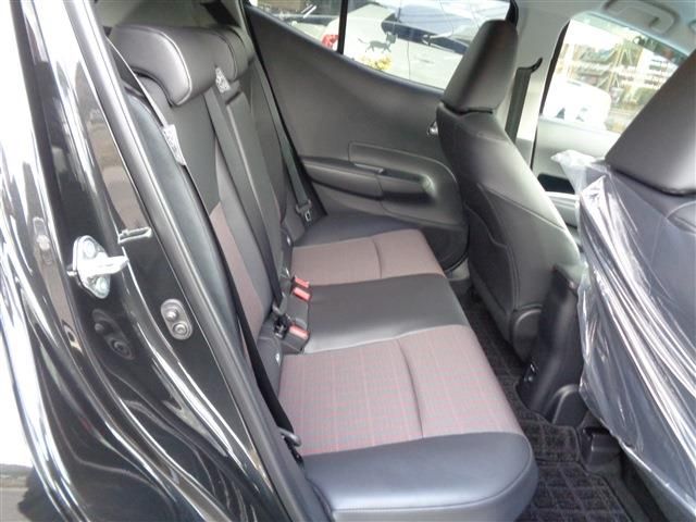 Toyota AQUA 2023-11 182018-8