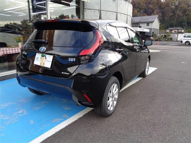 Toyota AQUA 2023-11 182018-7
