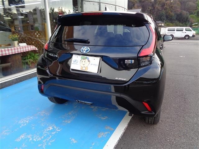 Toyota AQUA 2023-11 182018-6
