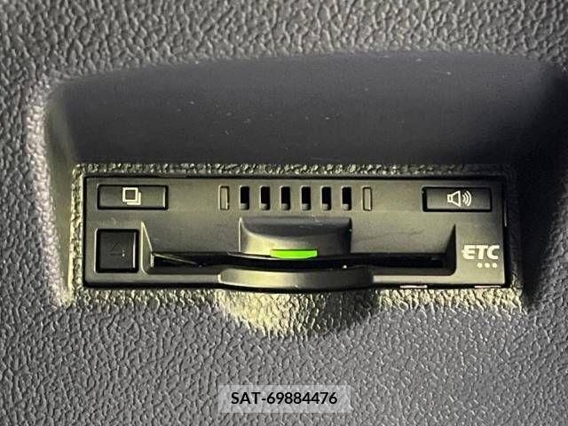Toyota PRIUS 2019-08 216590-7
