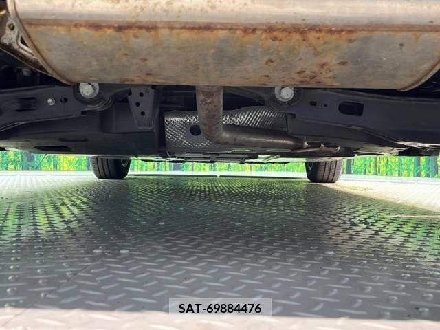 Toyota PRIUS 2019-08 216590-19