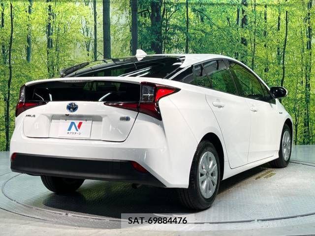 Toyota PRIUS 2019-08 216590-17