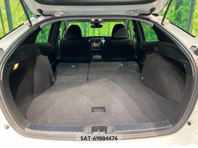 Toyota PRIUS 2019-08 216590-10