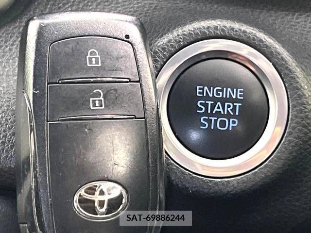 Toyota YARIS 2022-03 308751-6