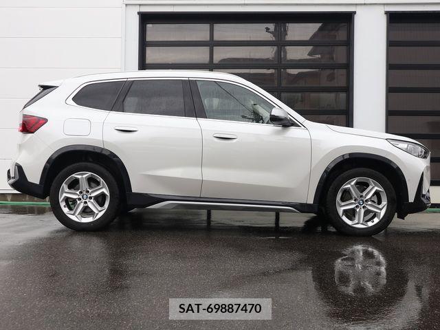 Bmw X1 2023-10 228137-10