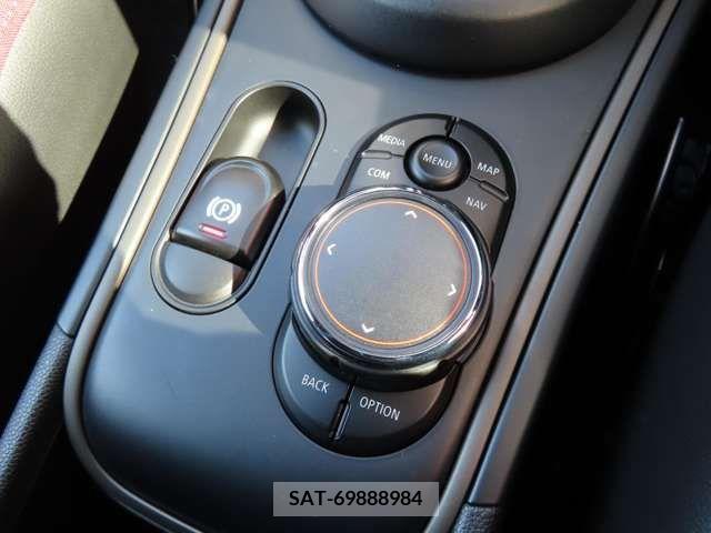 Bmw MINI 2018-12 319947-9