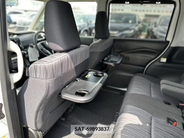 Suzuki SOLIO 2023-05 330758-15