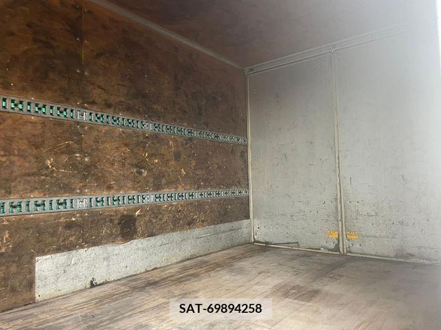 Mitsubishi CANTER 2018-05 252443-4