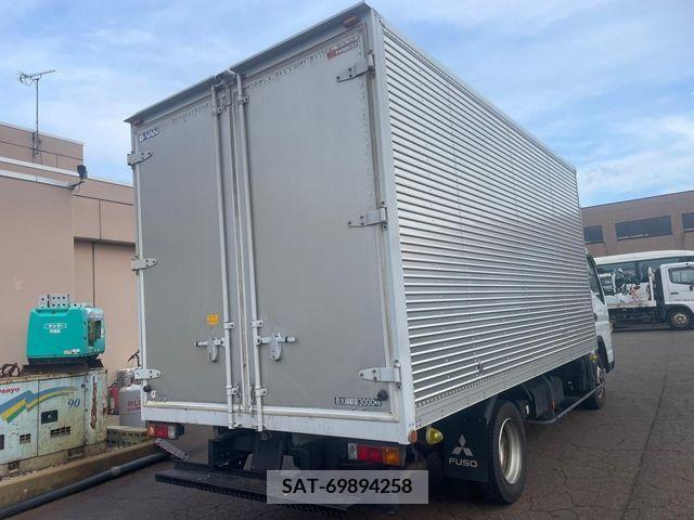Mitsubishi CANTER 2018-05 252443-3
