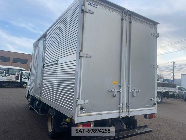 Mitsubishi CANTER 2018-05 252443-2