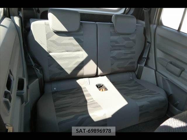 Daihatsu TAFT 2023-07 369144-10
