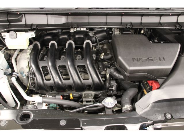 Nissan SERENA 2016-12 11168-29