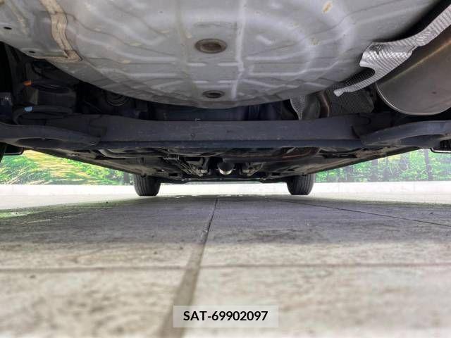 Nissan NOTE 2013-08 302319-19