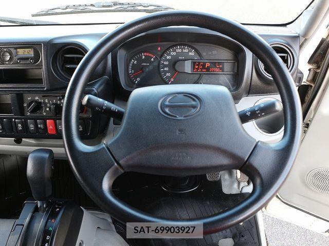 Hino DUTRO 2018-12 207625-23