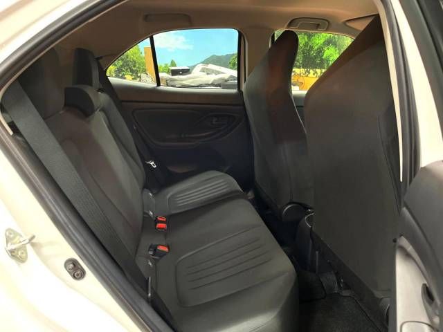 Toyota YARIS CROSS 2023-03 188980-9
