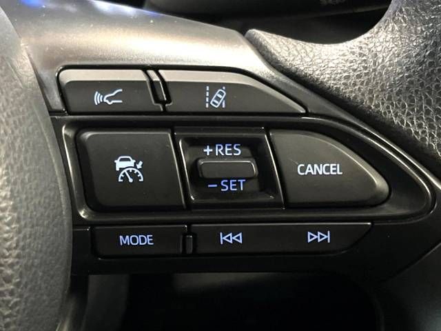 Toyota YARIS CROSS 2023-03 188980-4