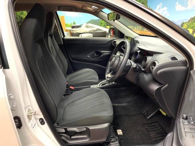 Toyota YARIS CROSS 2023-03 188980-8